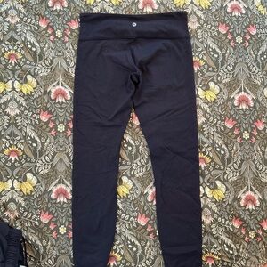 Lululemon leggings size 8